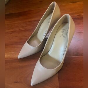 Naturalizer ANNA nude pumps size 8W